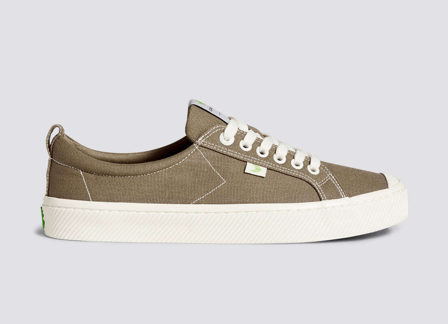 Cariuma OCA Low Burnt Sand Canvas Contrast Thread Sneaker Unisex