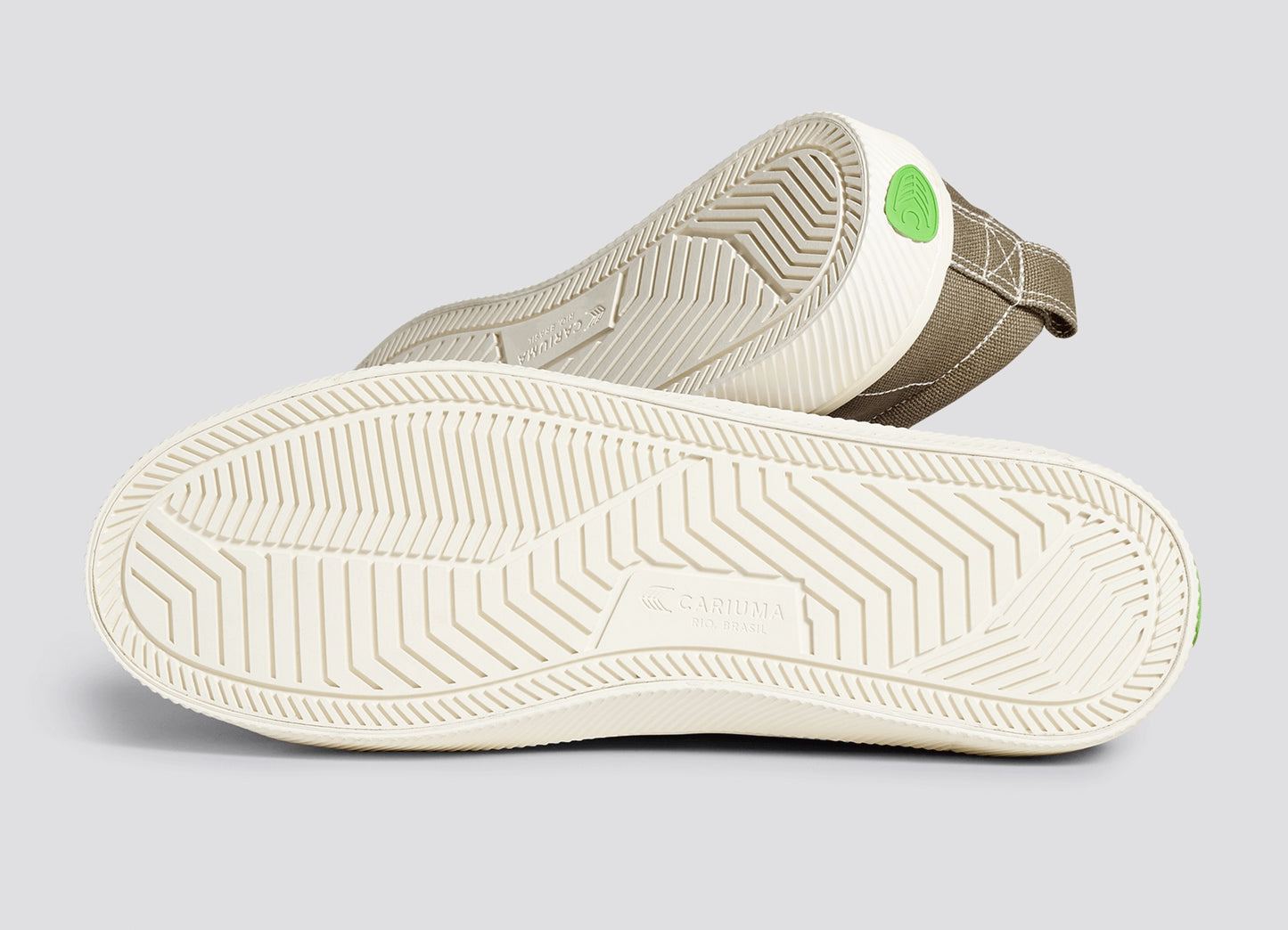 Cariuma OCA Low Burnt Sand Canvas Contrast Thread Sneaker Unisex