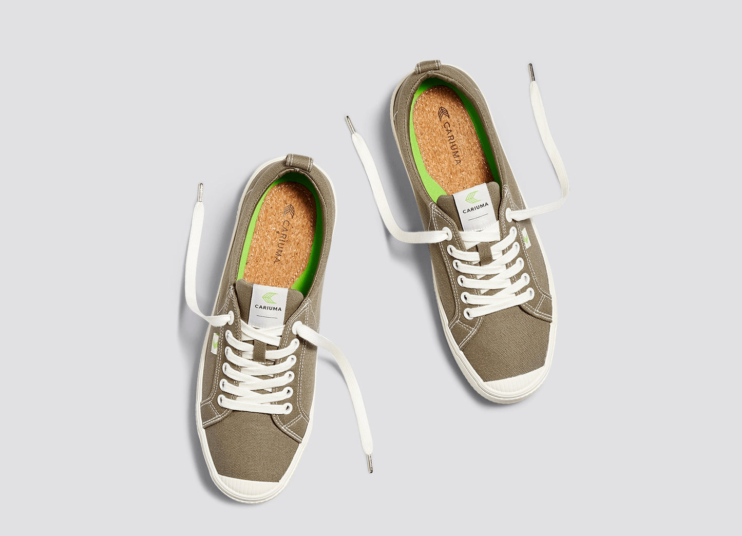 Cariuma OCA Low Burnt Sand Canvas Contrast Thread Sneaker Unisex