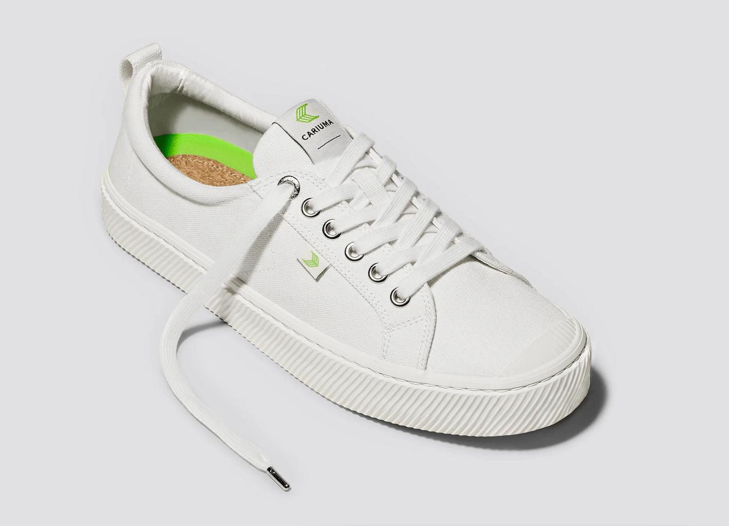 Cariuma OCA Low Off White Canvas Sneaker Unisex